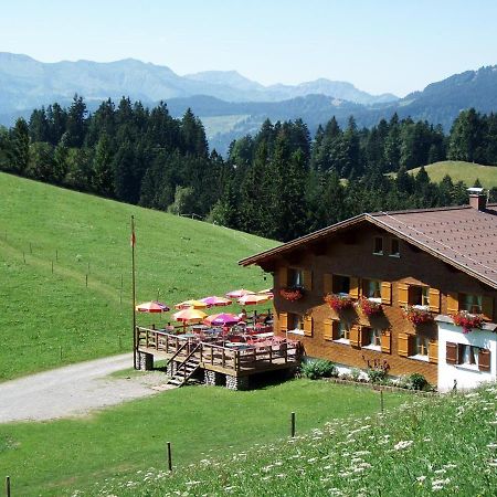 Alpengasthof Brueggele Hotel Alberschwende Bagian luar foto